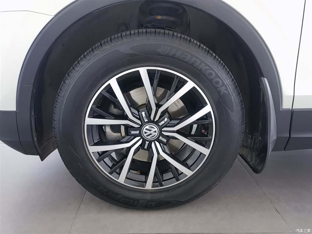 Volkswagen Tiguan L, 2018 17