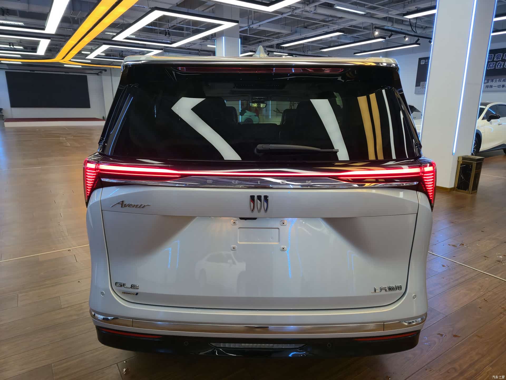 Buick GL8, 2024 6