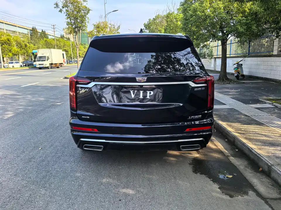 Cadillac XT6