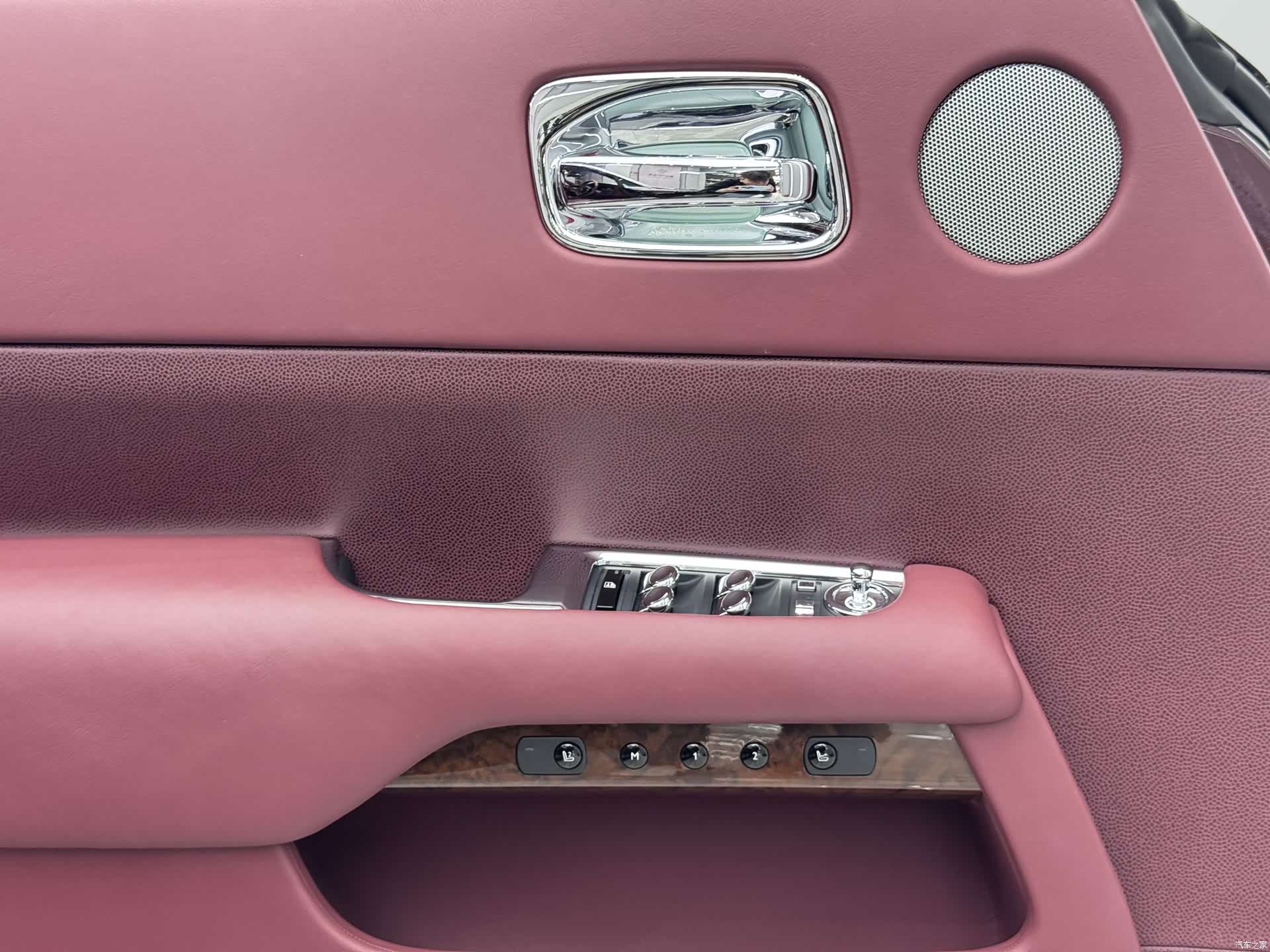 Rolls-Royce Wraith, 2017 17