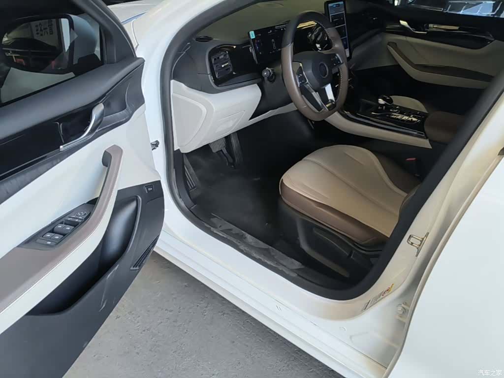 BYD Qin, 2024 16