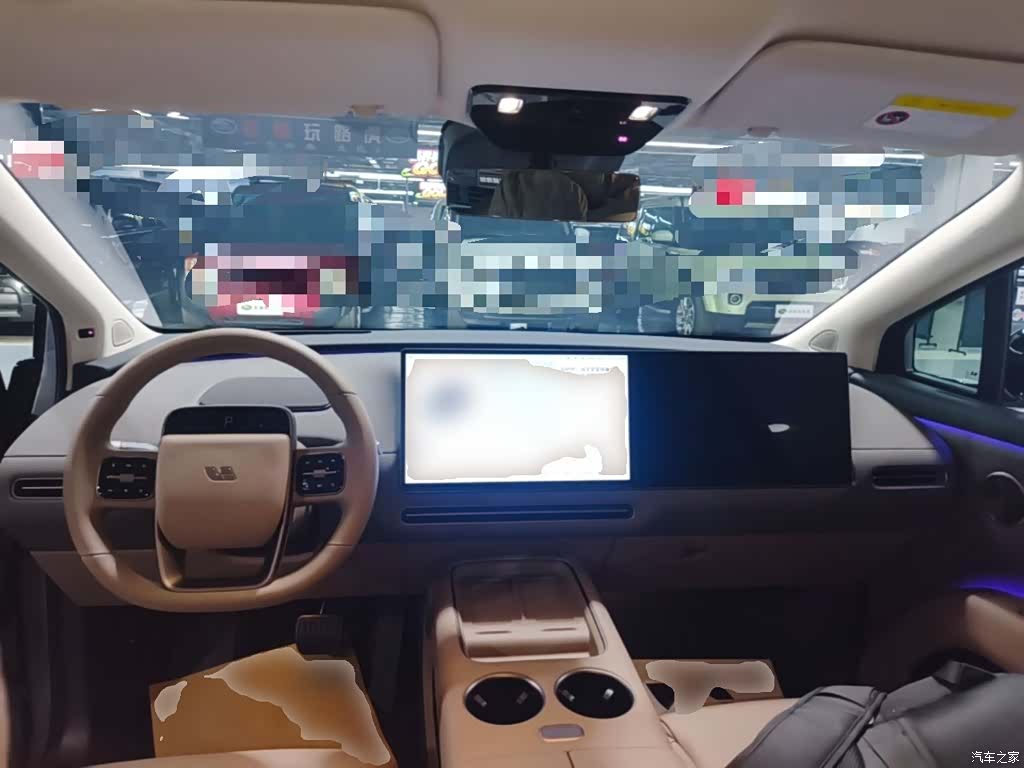 Li Auto i8, 2026 10