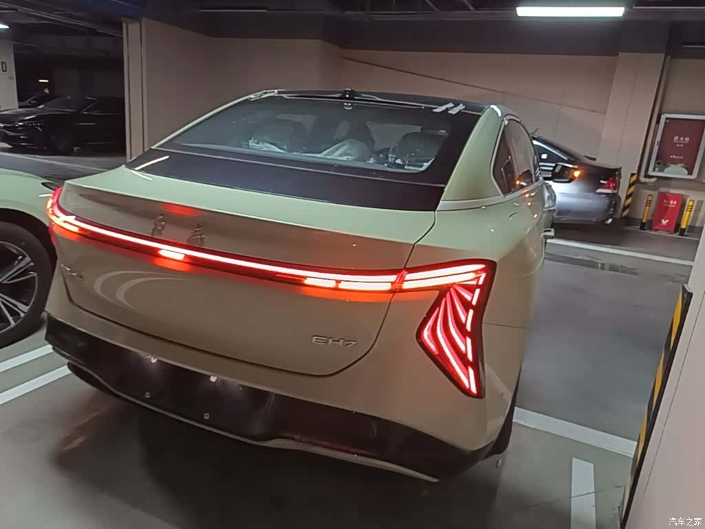 Hongqi H7, 2026 7