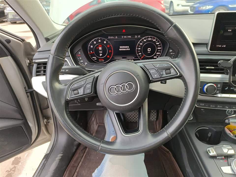 Audi A4L