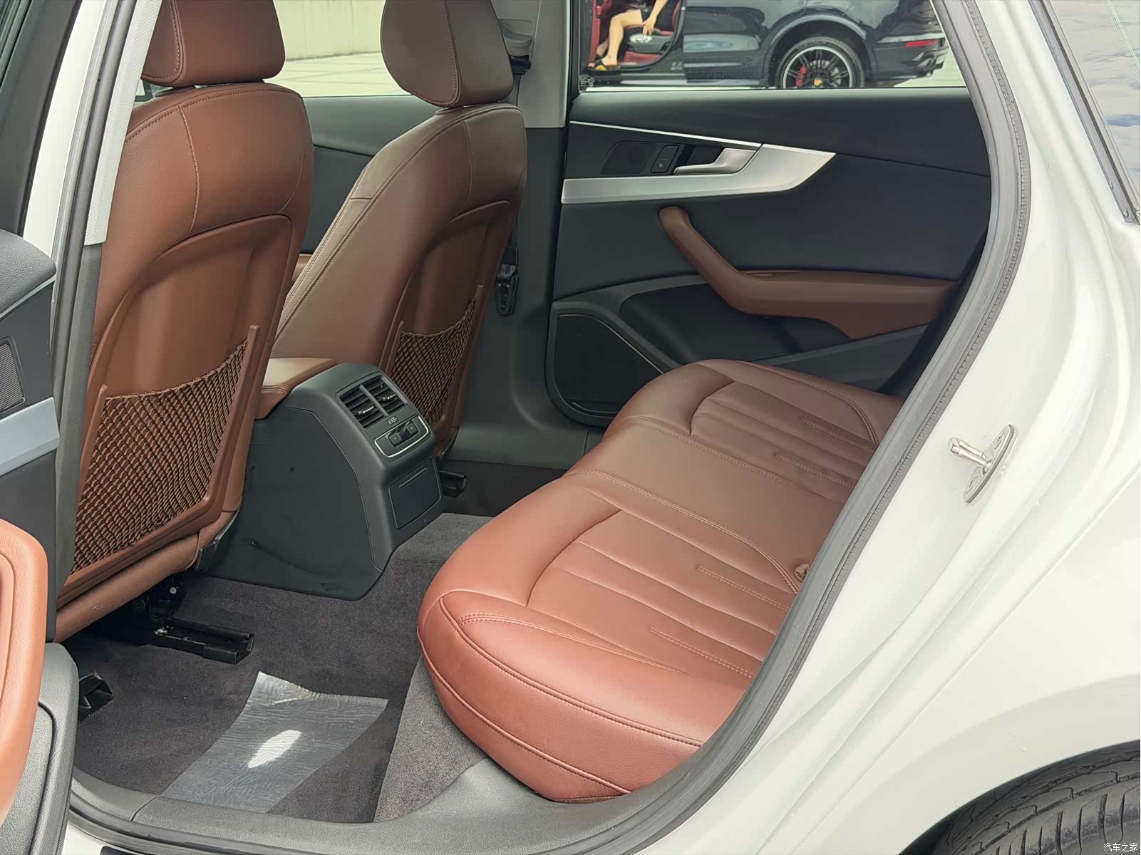 Audi A4L, 2018 8
