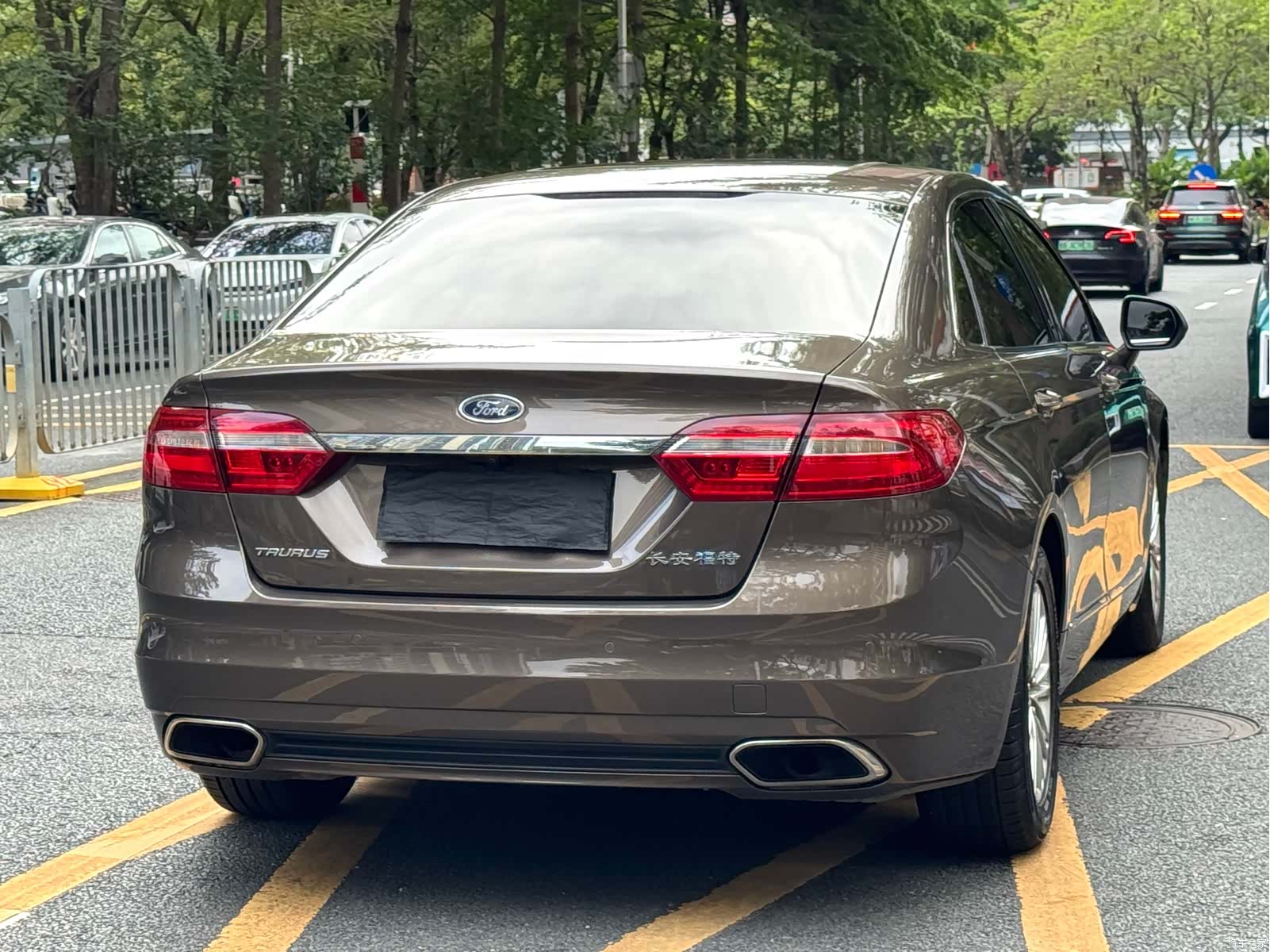 Ford Taurus, 2016 20