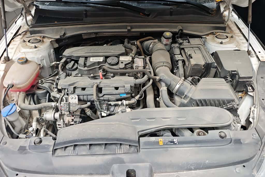 Kia K5, 2022 10