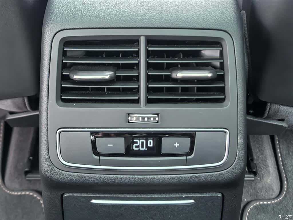 Audi A4L, 2024 10