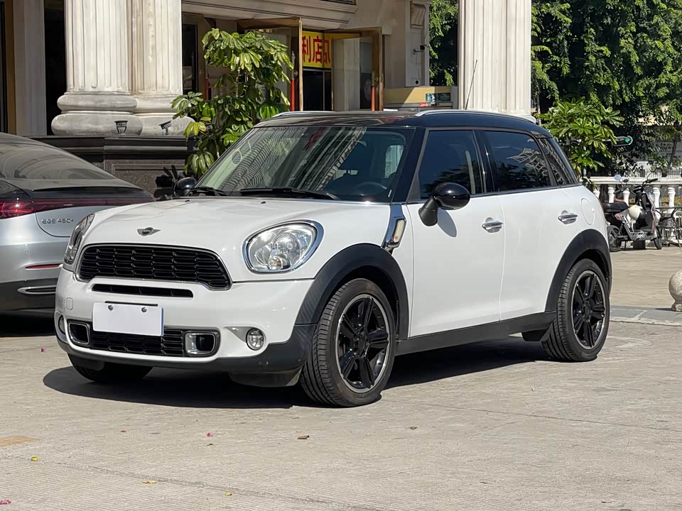 MINI COUNTRYMAN