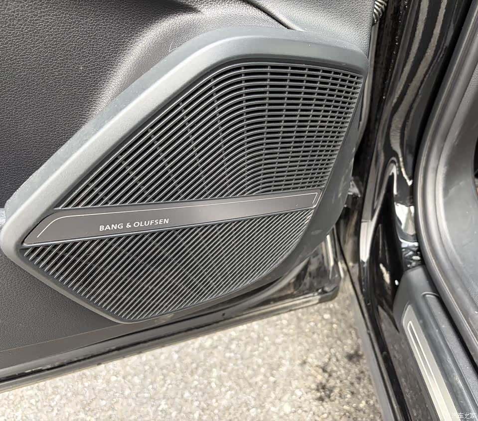 Audi Q5L, 2022 9