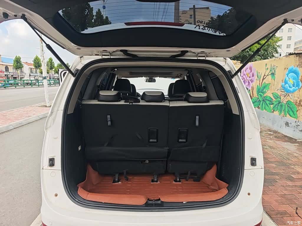 Wuling 730, 2018 19