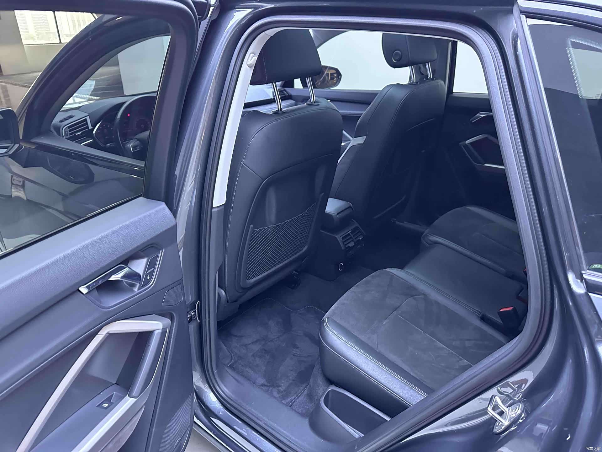 Audi Q3, 2021 11