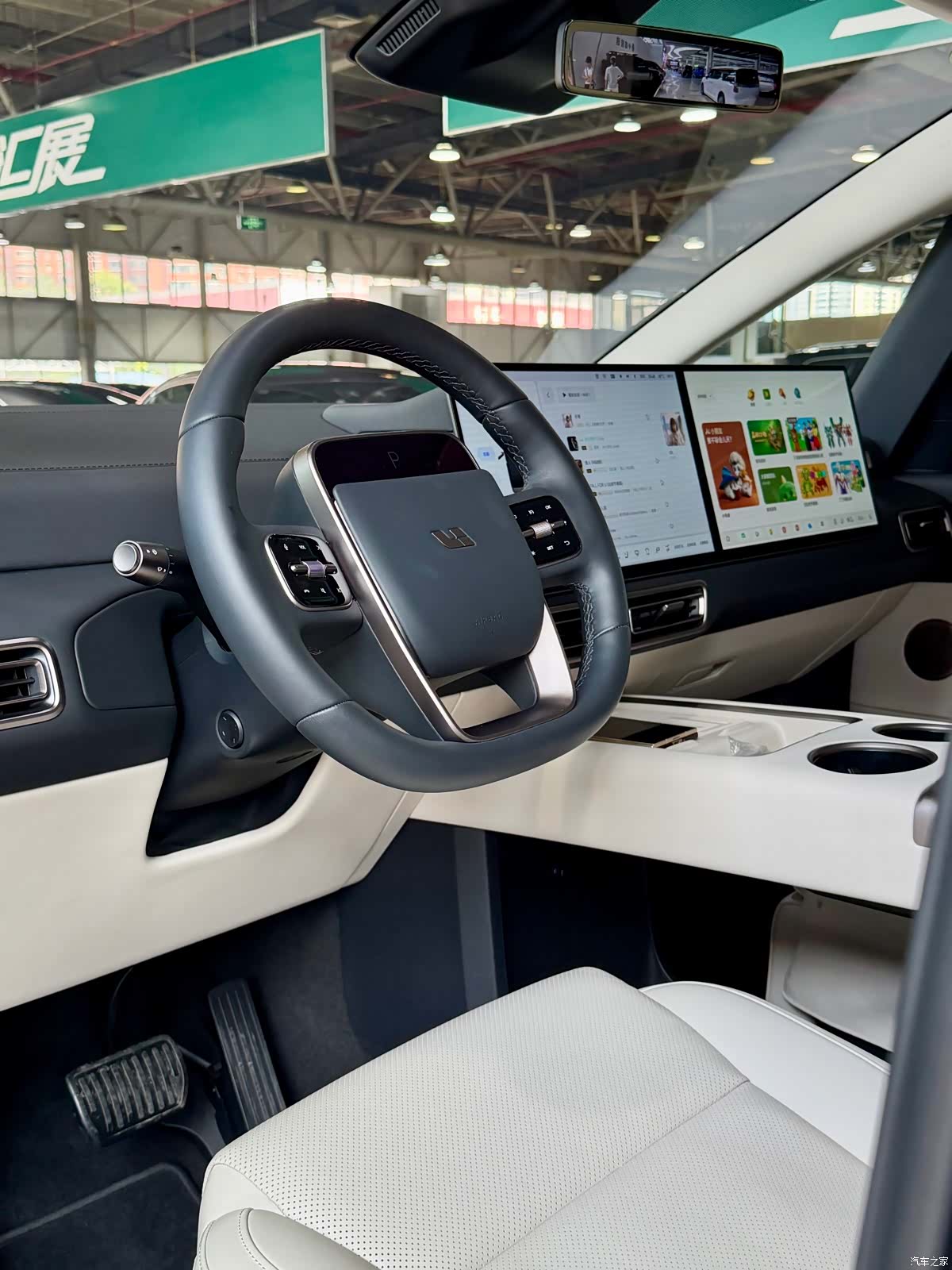 Li Auto MEGA, 2025 все фото