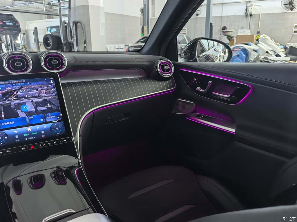 Mercedes-Benz GLC, 2025 14