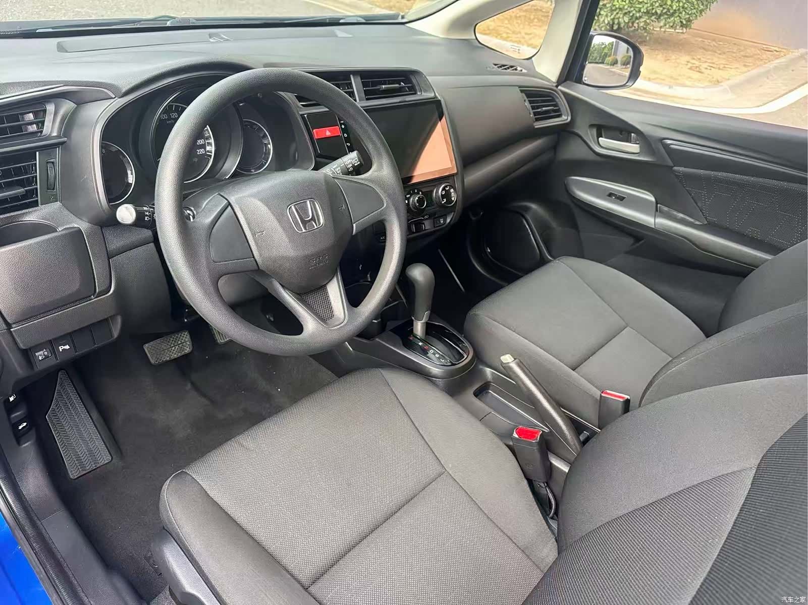 Honda Fit, 2017 13