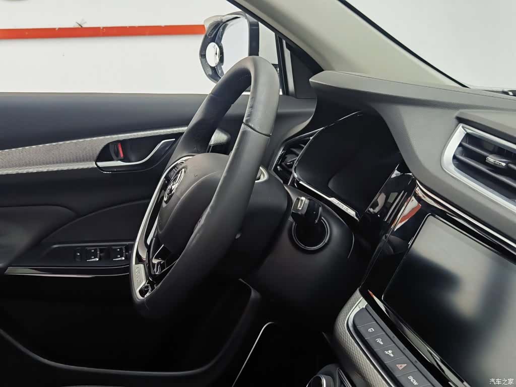 DongFeng AX7, 2019 22