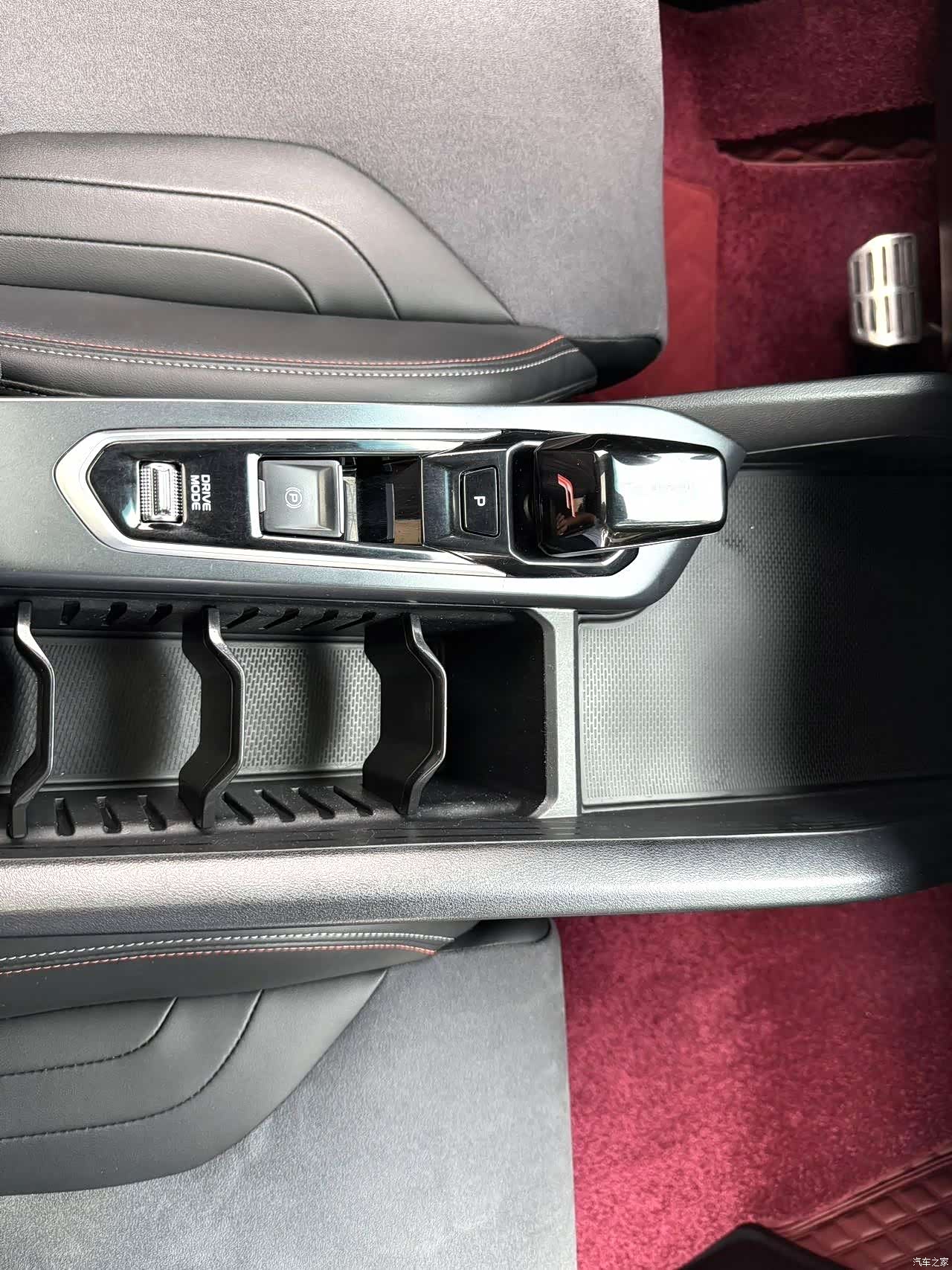 Geely Binray, 2022 7