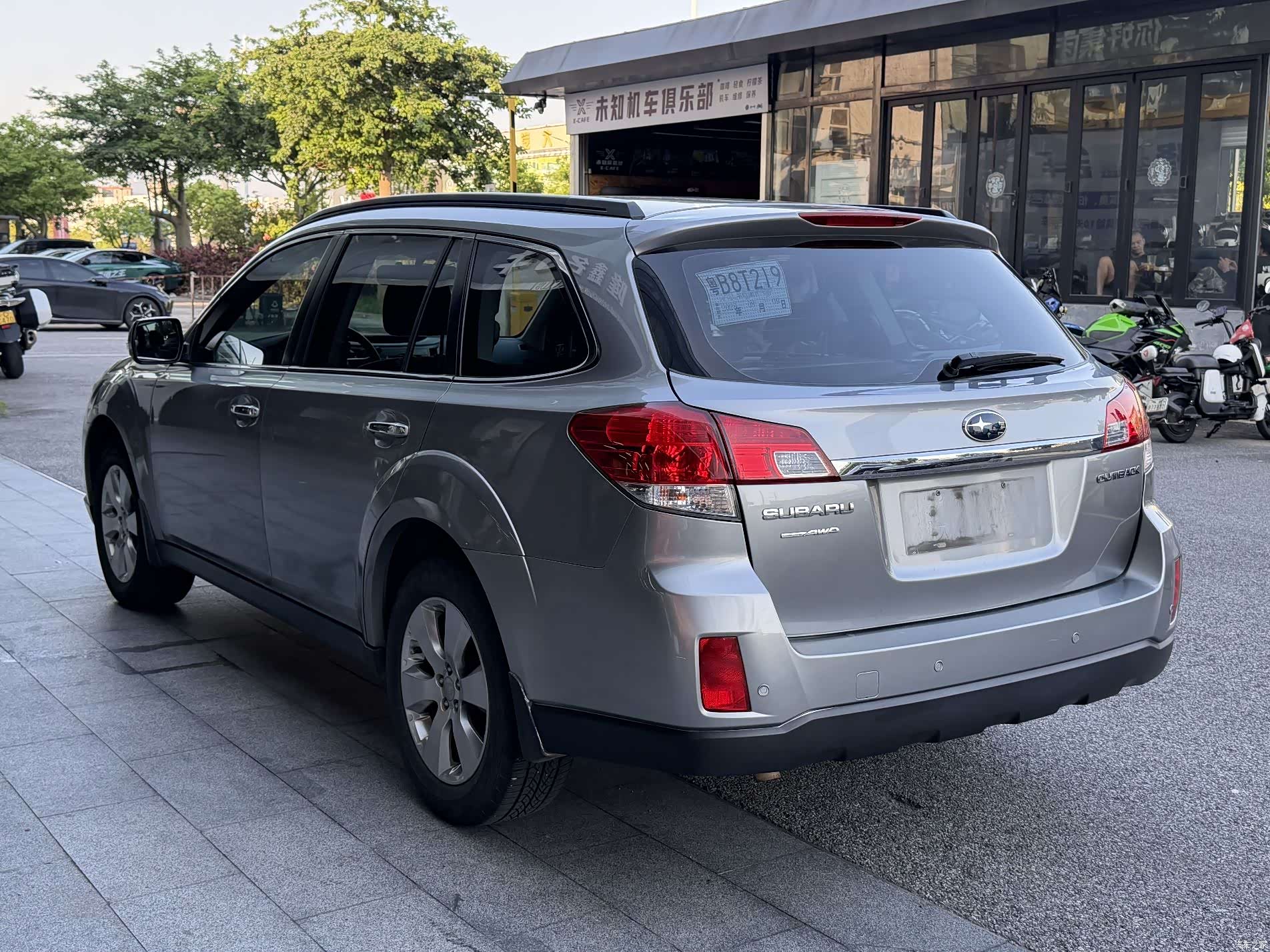 Subaru Outback, 2010 11