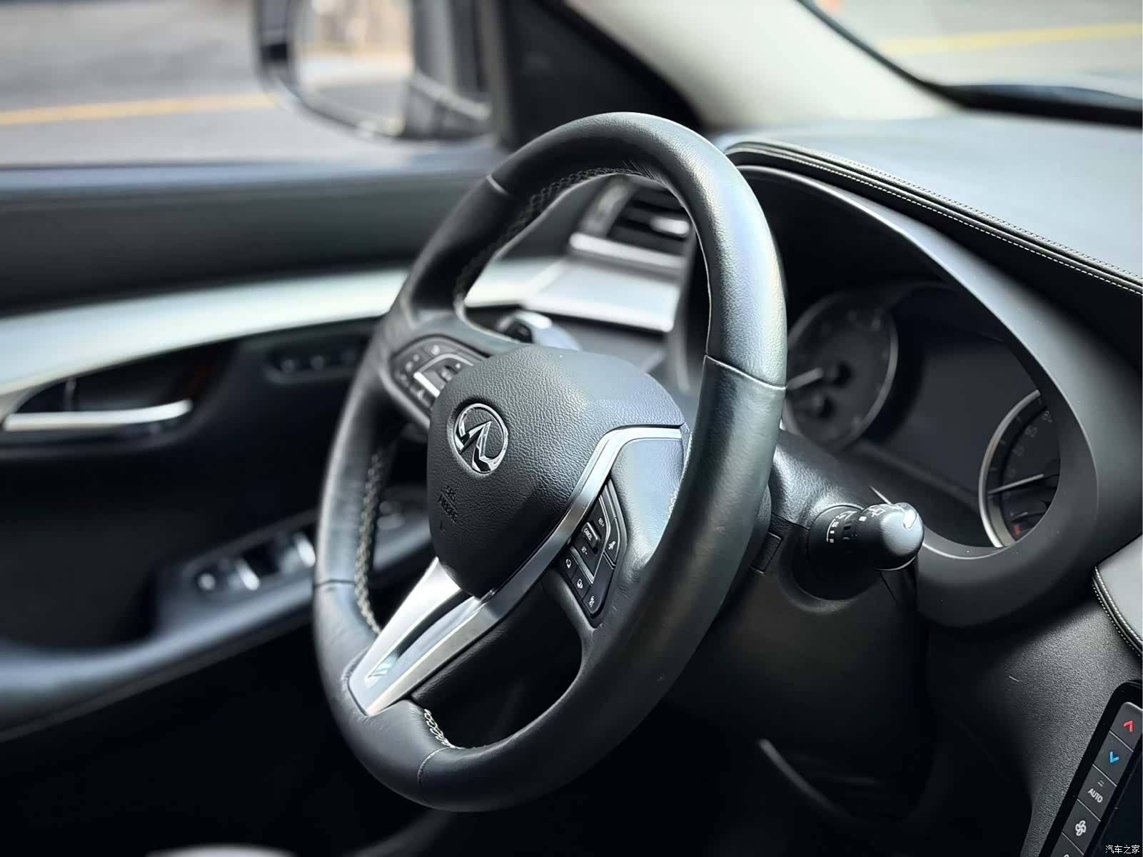 Infiniti QX50, 2018 8