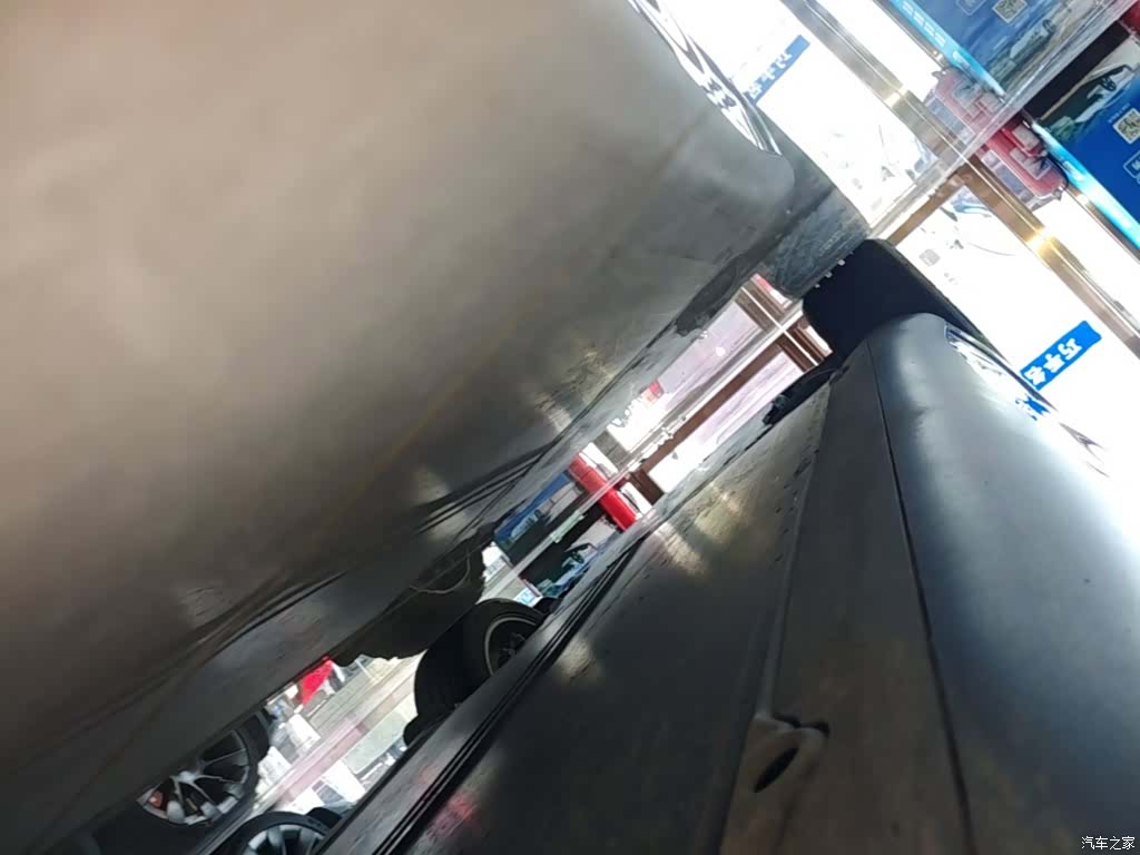 Tesla Model Y, 2023 22