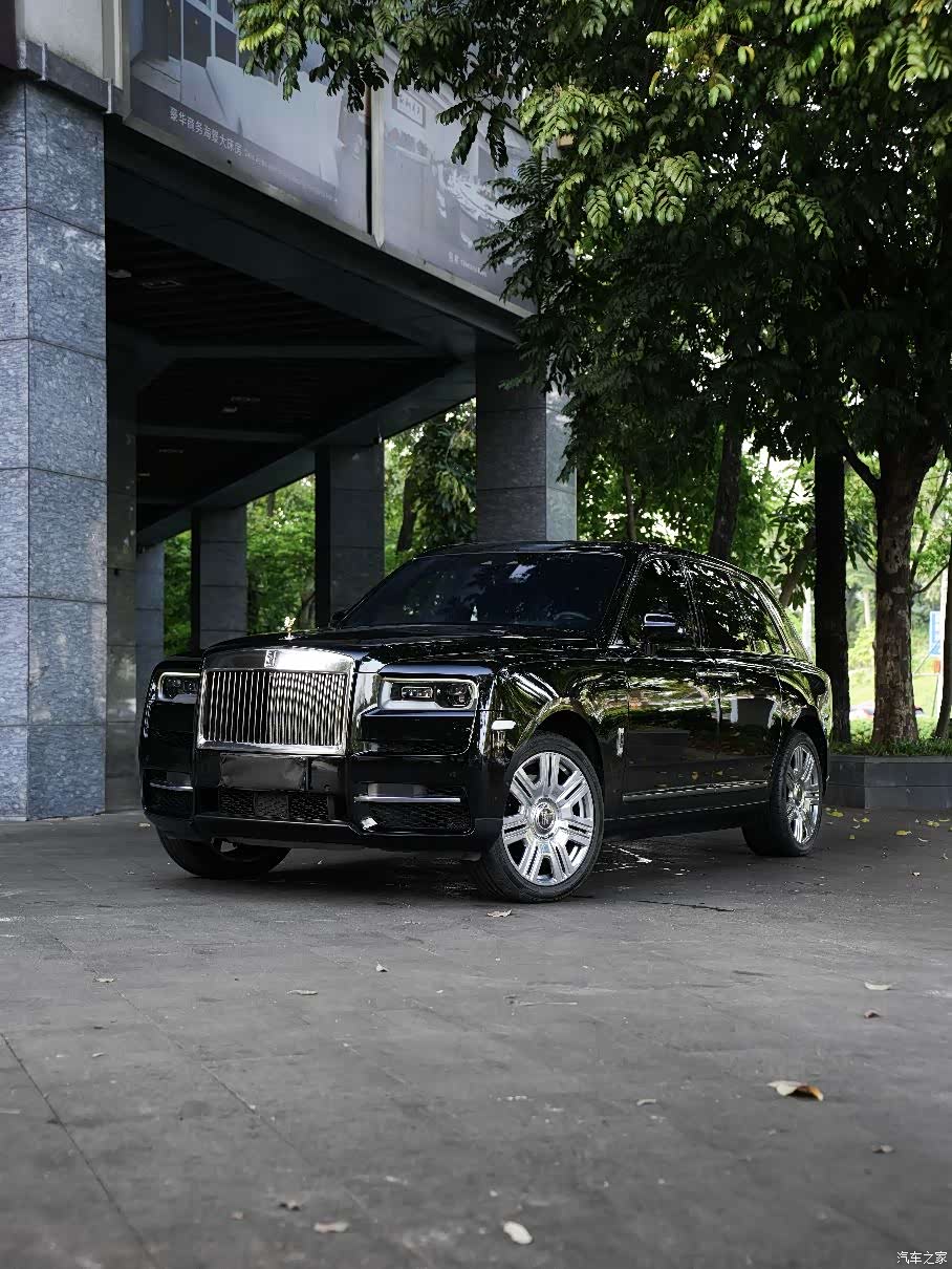 Rolls-Royce Cullinan, 2019 1