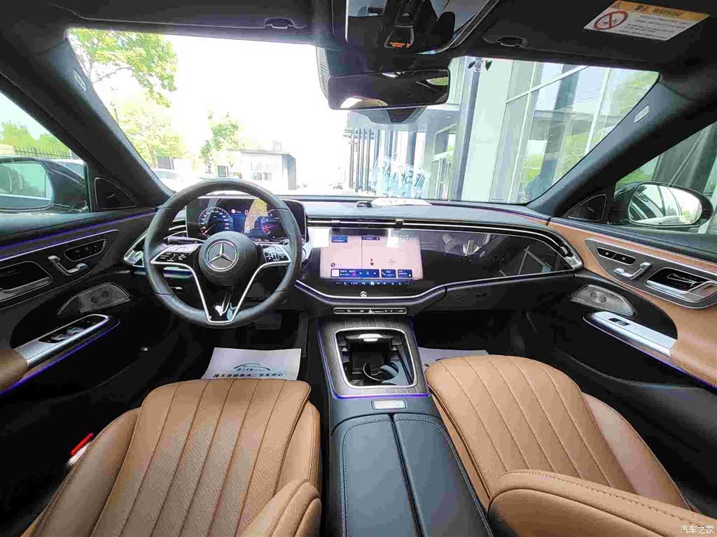 Mercedes-Benz E-Class, 2024 16