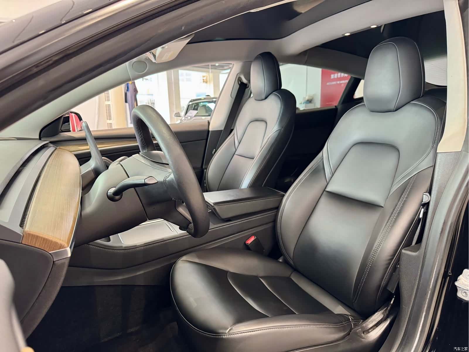 Tesla Model 3, 2021 все фото