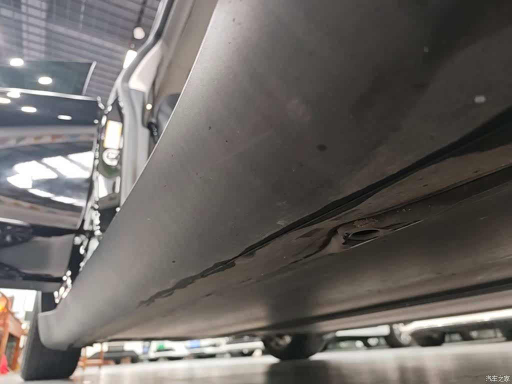 Tesla Model Y, 2023 21
