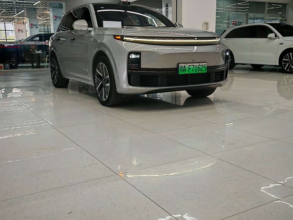 Li Auto Ideal L7