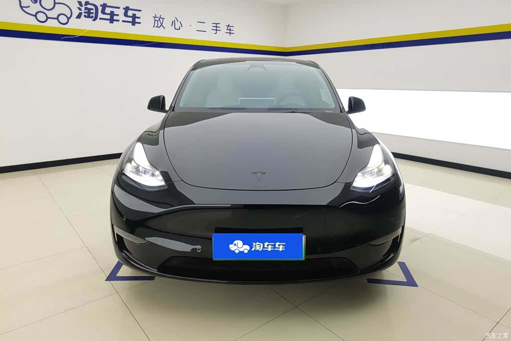Tesla Model Y, 2023 2