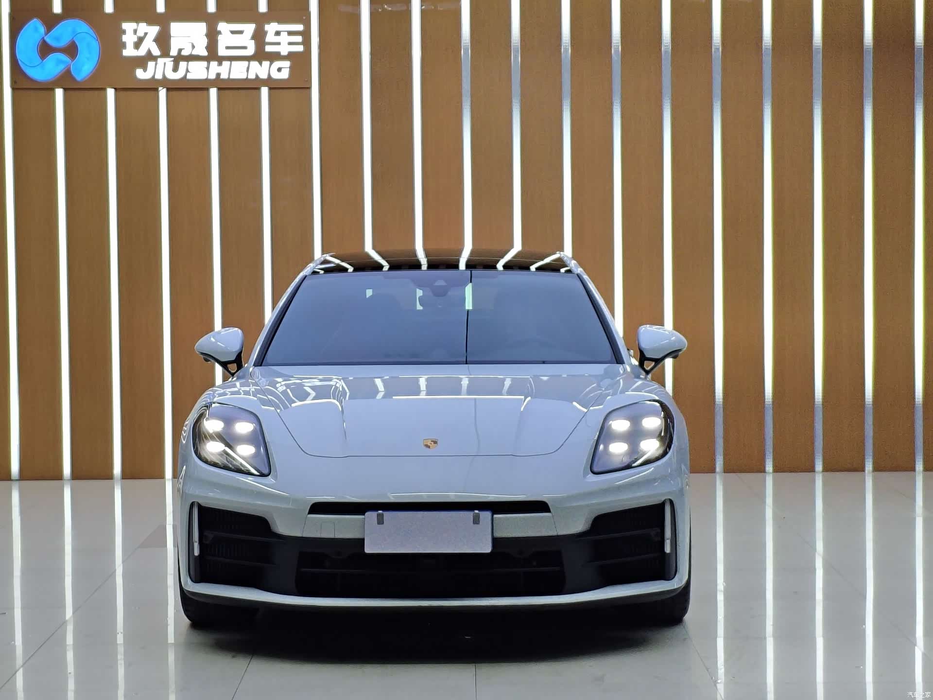 Porsche Panamera, 2025 2