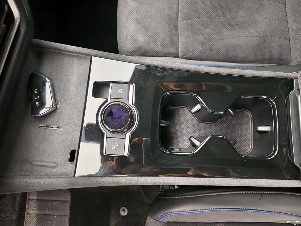Volkswagen Tiguan L, 2024 7