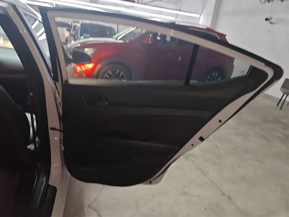 Hyundai Lead