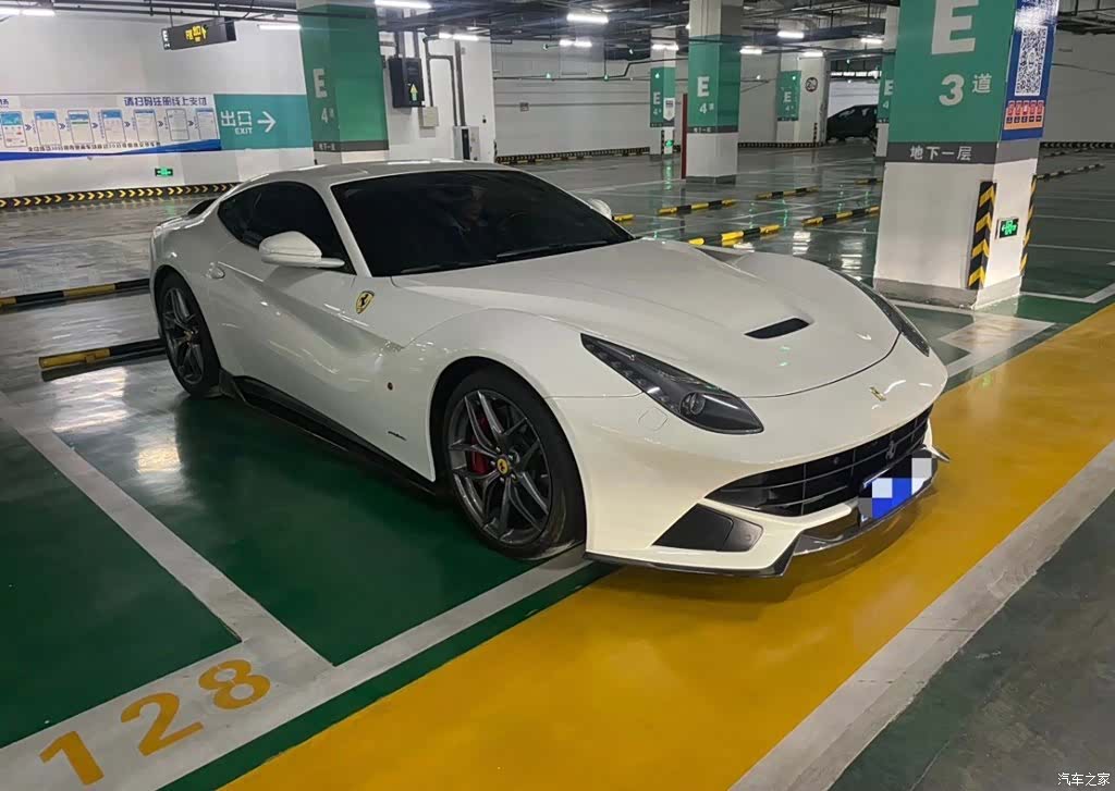 Ferrari F12ber, 2019 3