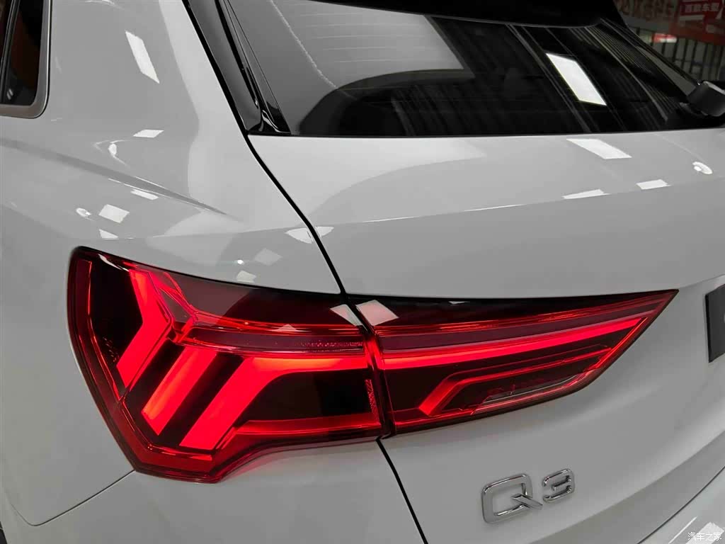 Audi Q3, 2023 19