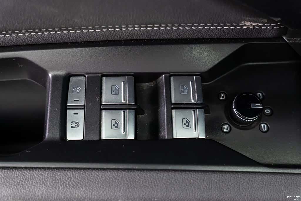 Audi Q4 e-tron, 2024 14