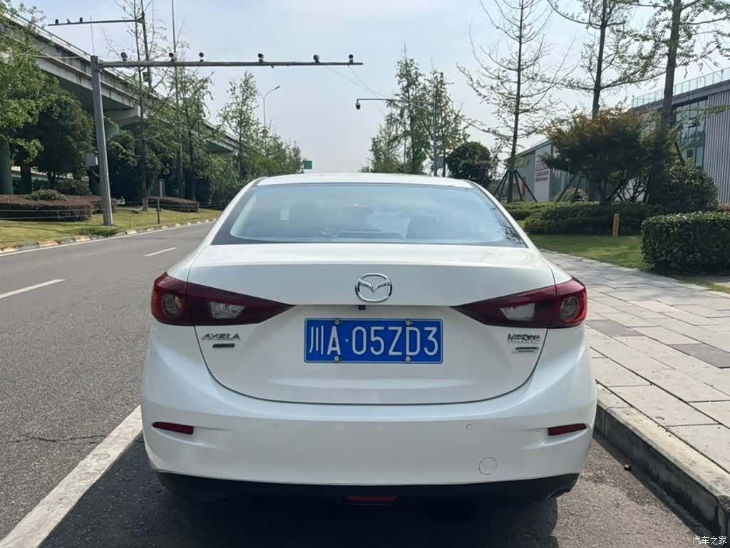Mazda Mazda3, 2016 8