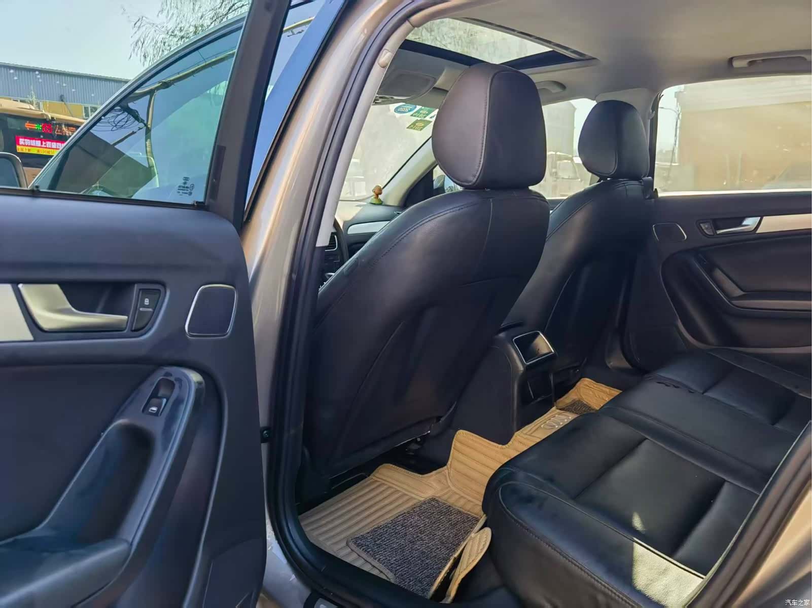 Audi A4L, 2011 9