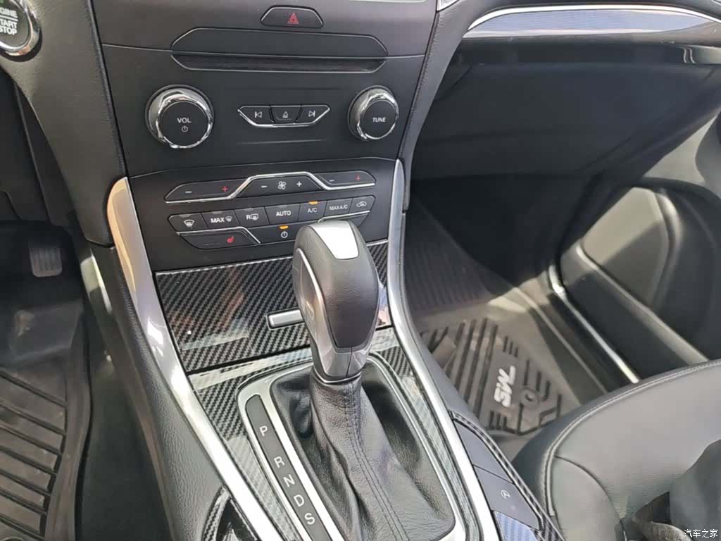Ford Edge, 2019 10