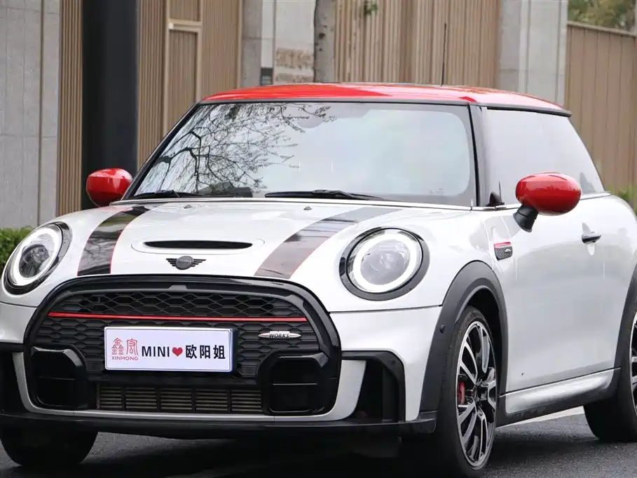 MINI JCW