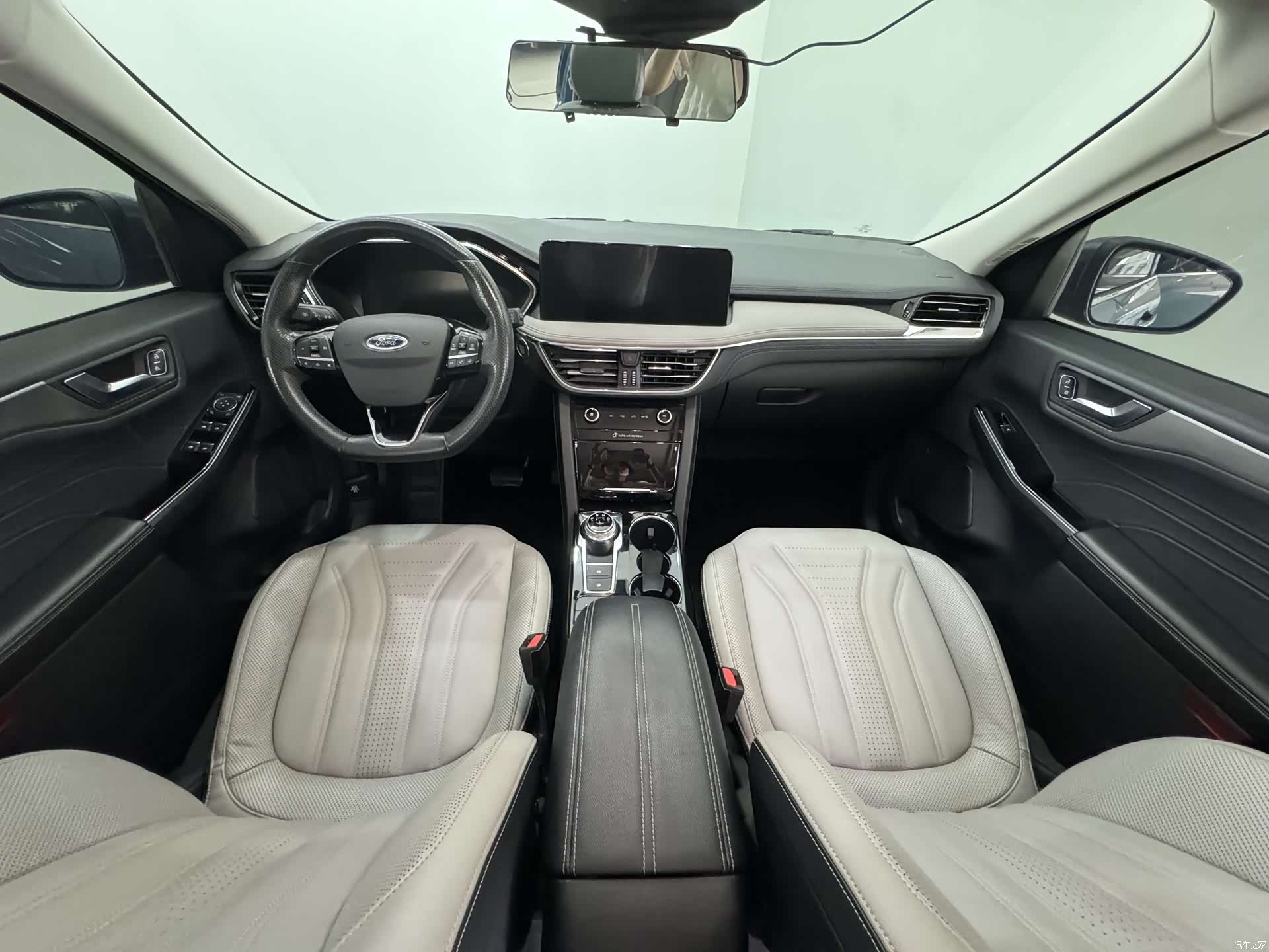 Ford Escape, 2021 4