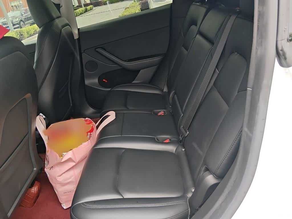 Tesla Model Y, 2024 15