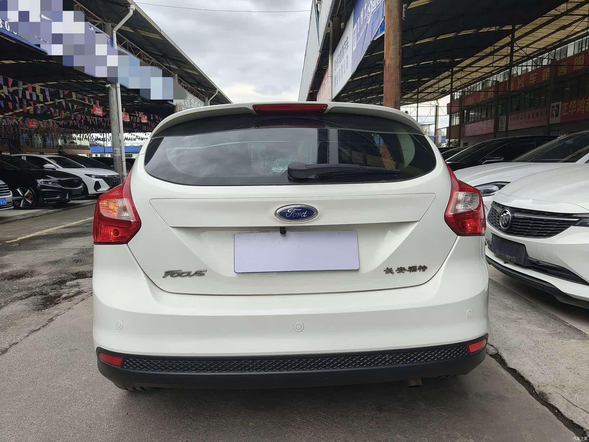 Ford Focus, 2015 11