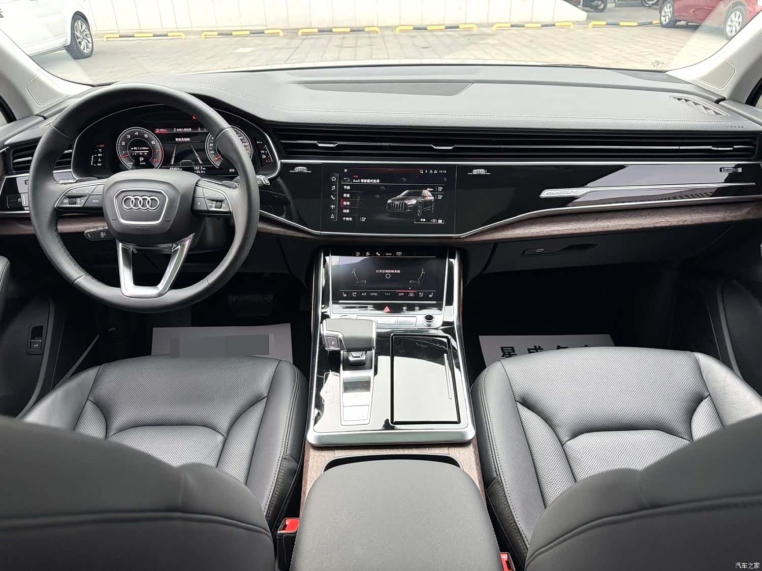 Audi Q7, 2023 все фото