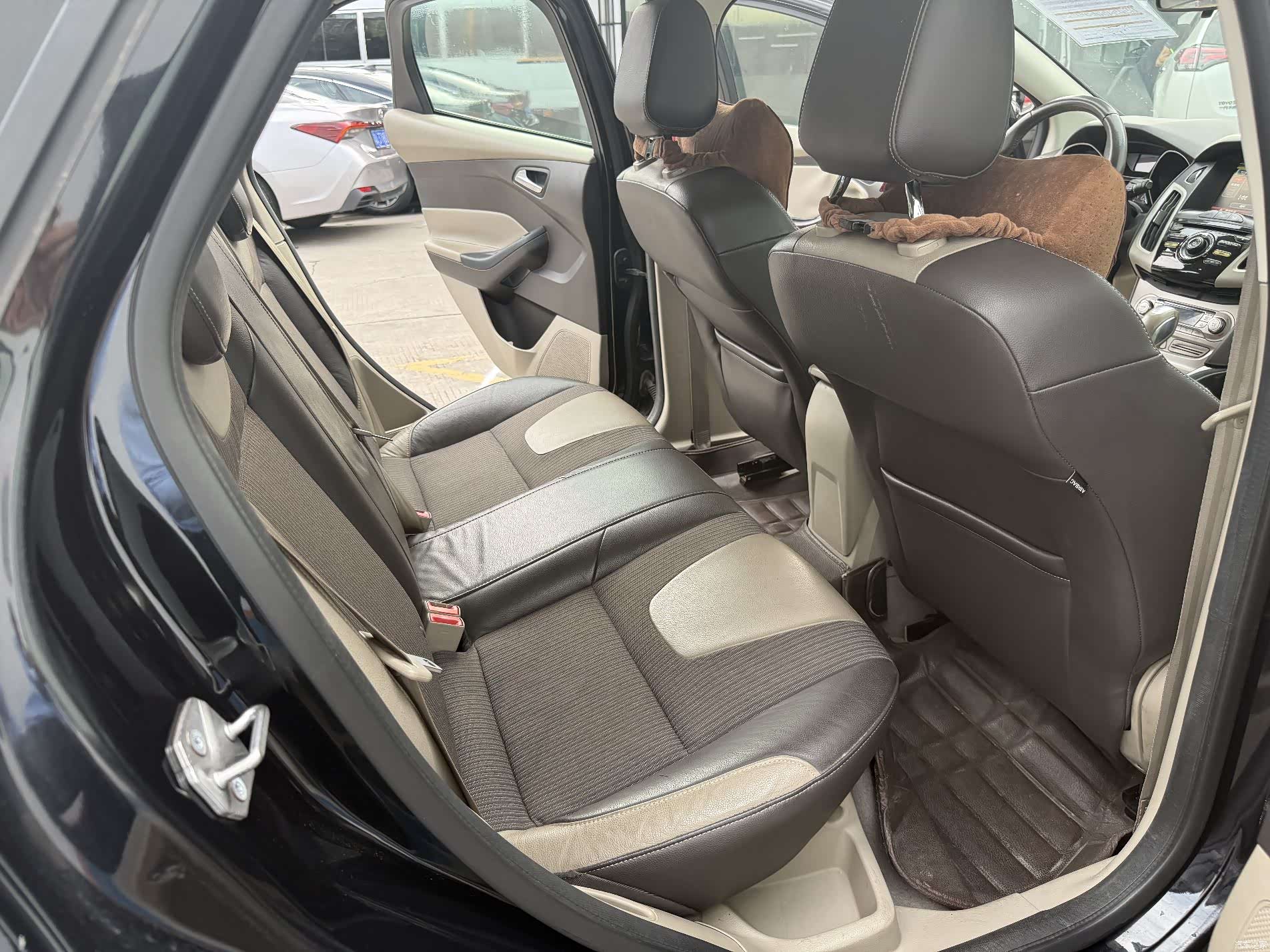 Ford Focus, 2014 17