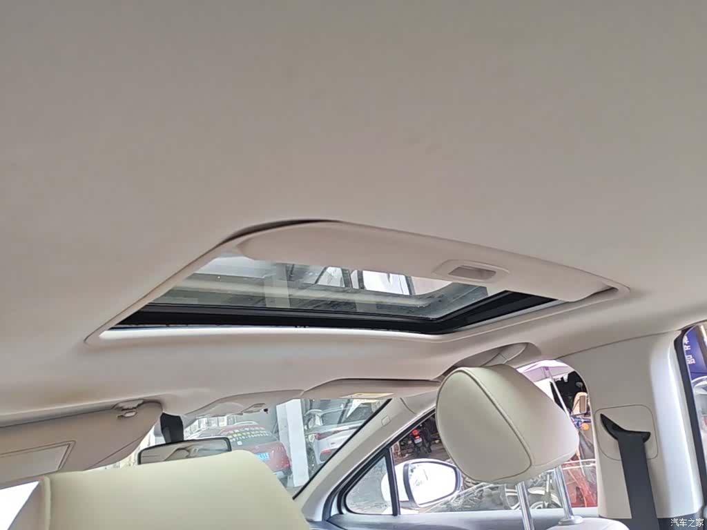 DongFeng L60, 2016 18