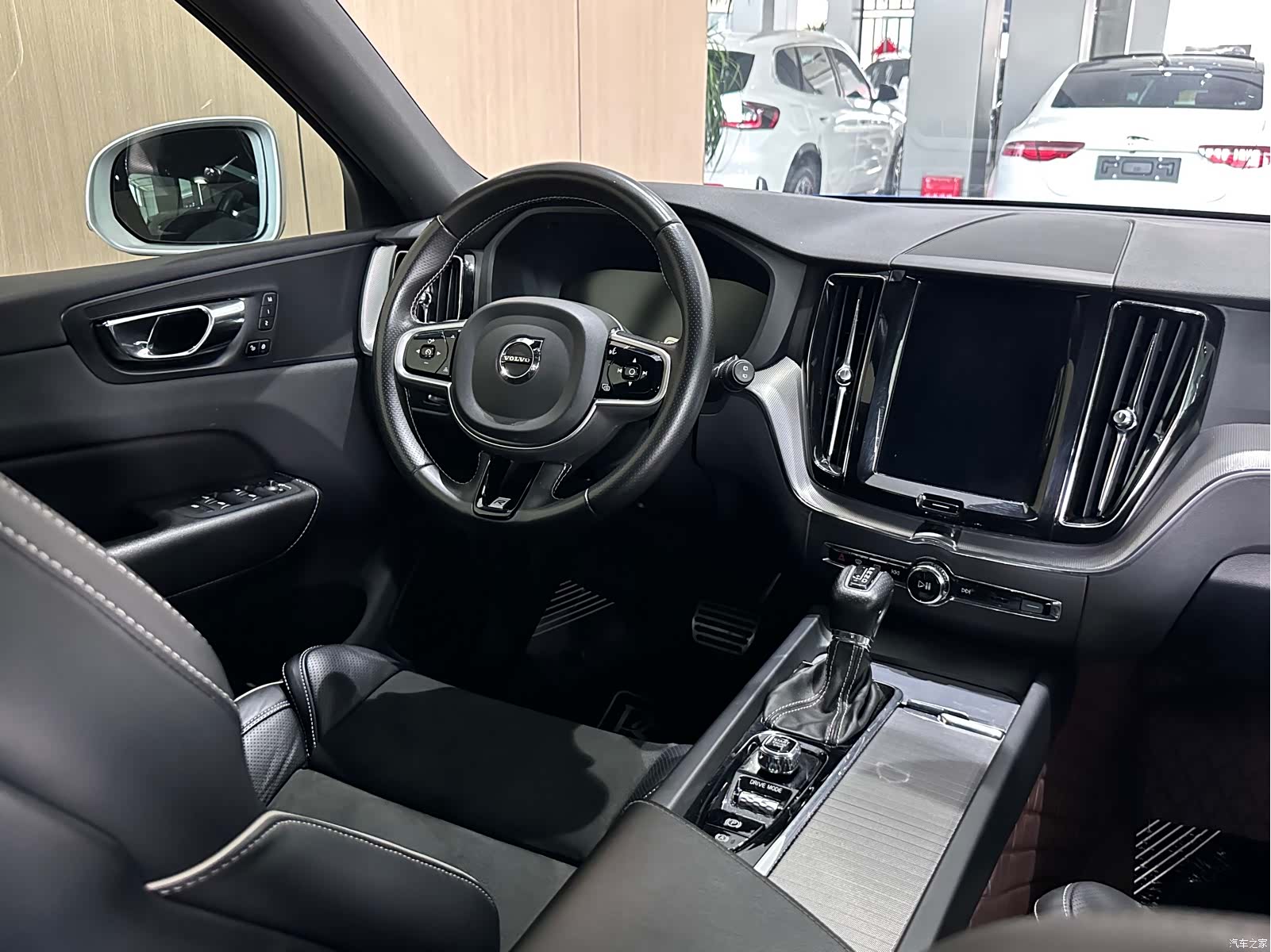 Volvo XC60, 2019 10