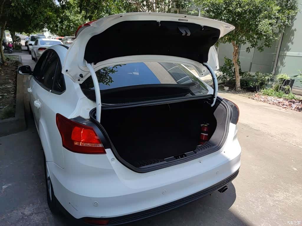 Ford Focus, 2016 19