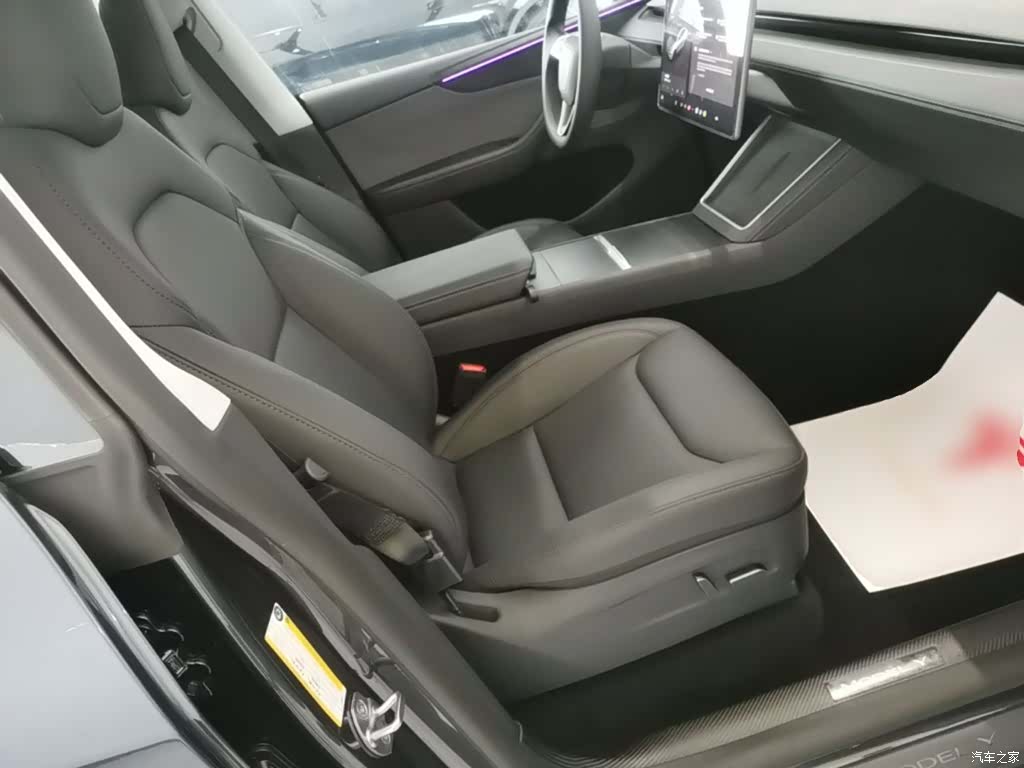 Tesla Model Y, 2025 25