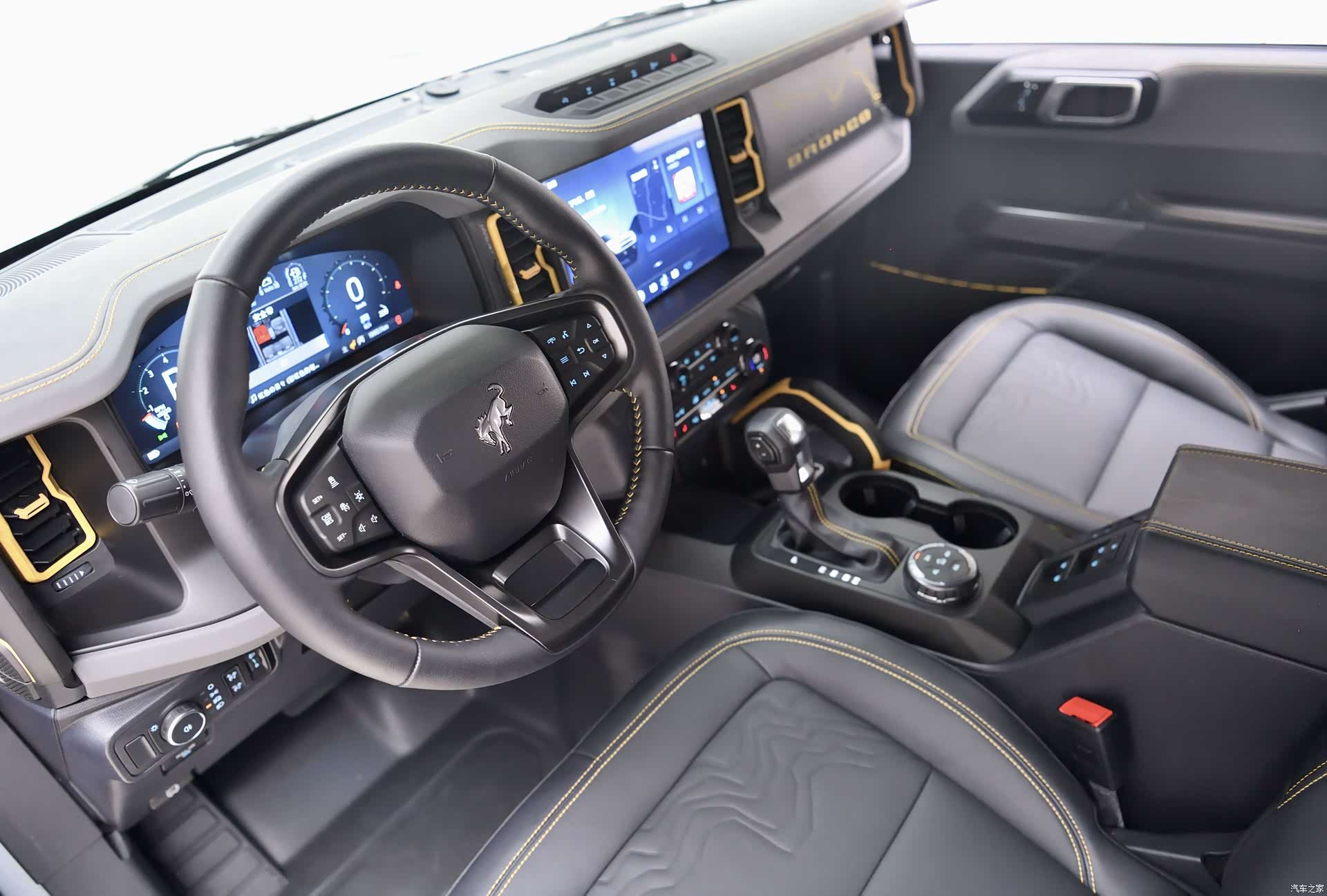 Ford Bronco, 2025 11